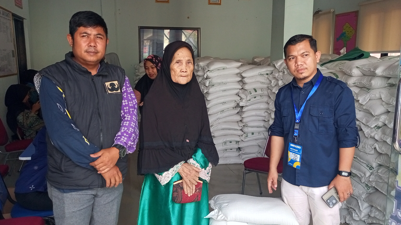 Pemerintah Desa Jayanti Salurkan Bantuan Pangan Beras Pusat kepada 1.179 KPM