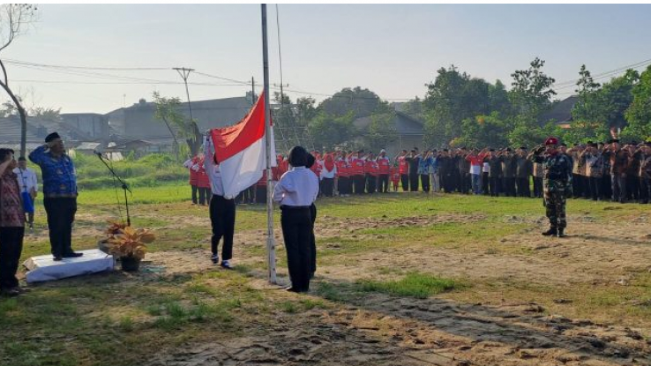 Peringati HUT RI Ke-80 di Desa Cikande Permai, Sekdes Asep Suryana : Mari Mengisi Kemerdekaan Ini Dengan Berjuang ke Depan Membangun Desa Lebih Baik