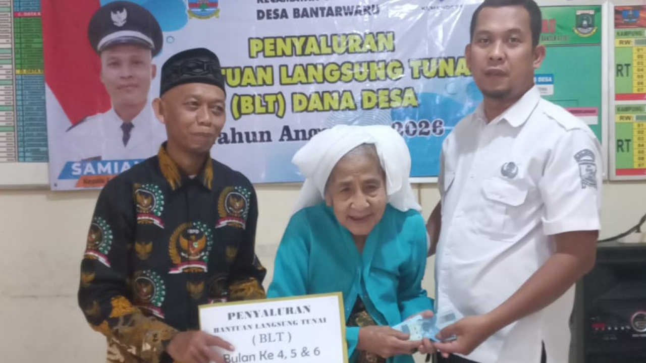 Penyaluran BLT DDS Tahap II Desa Bantar Waru untuk 19 KPM