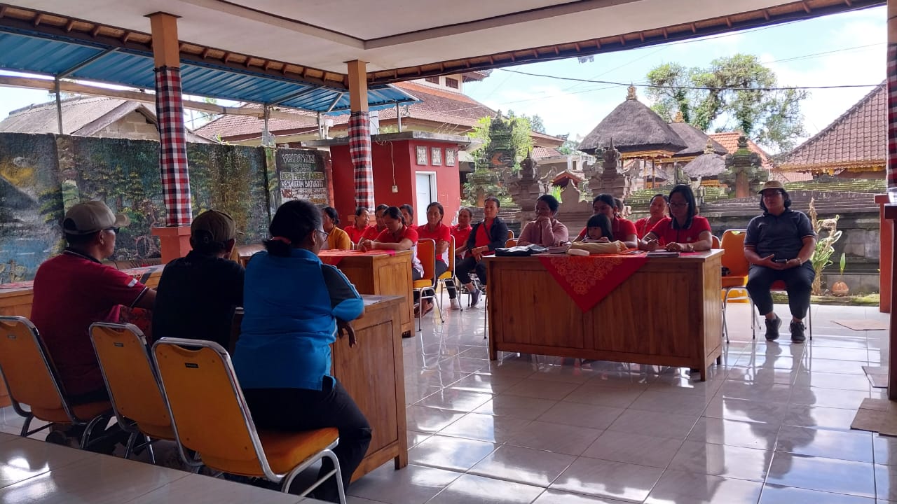 Rapat Rutin TP PKK dan Pengarahan dari Perbekel Desa Perean Kangin