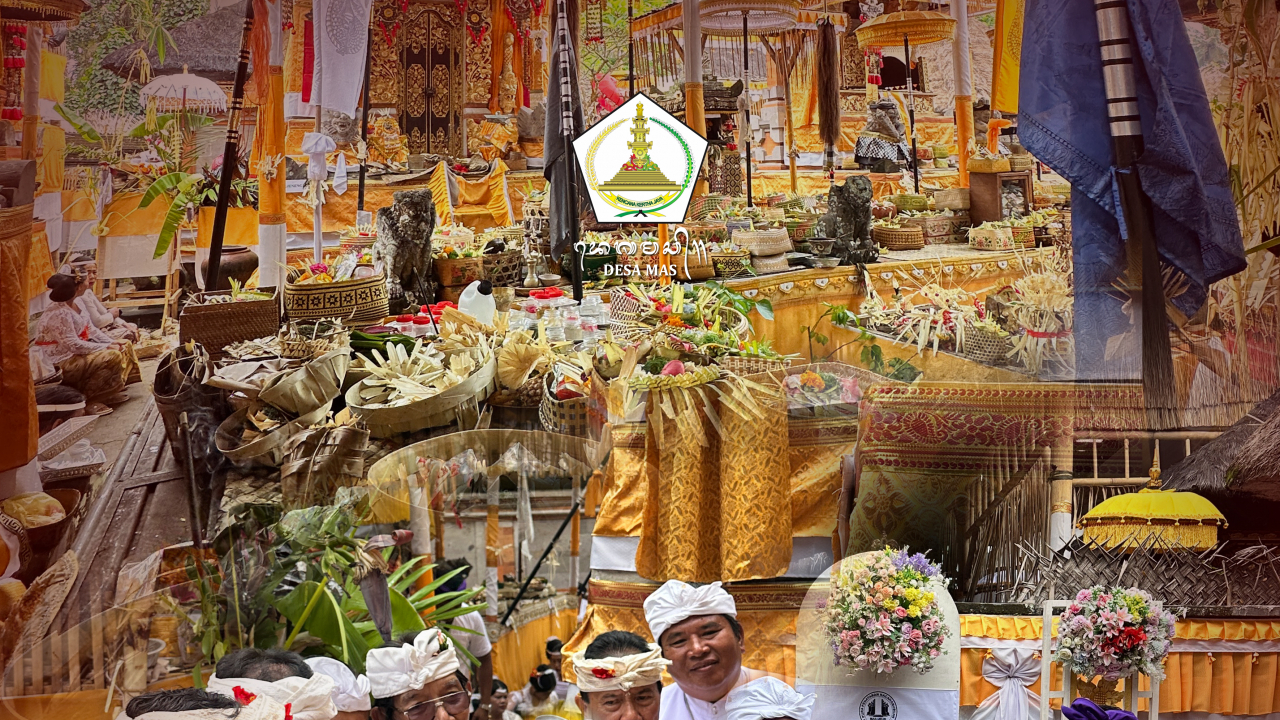 Pemerintah Desa Mas Serahkan Bantuan Punia untuk Karya di Pura Penataran Kacangbubuan