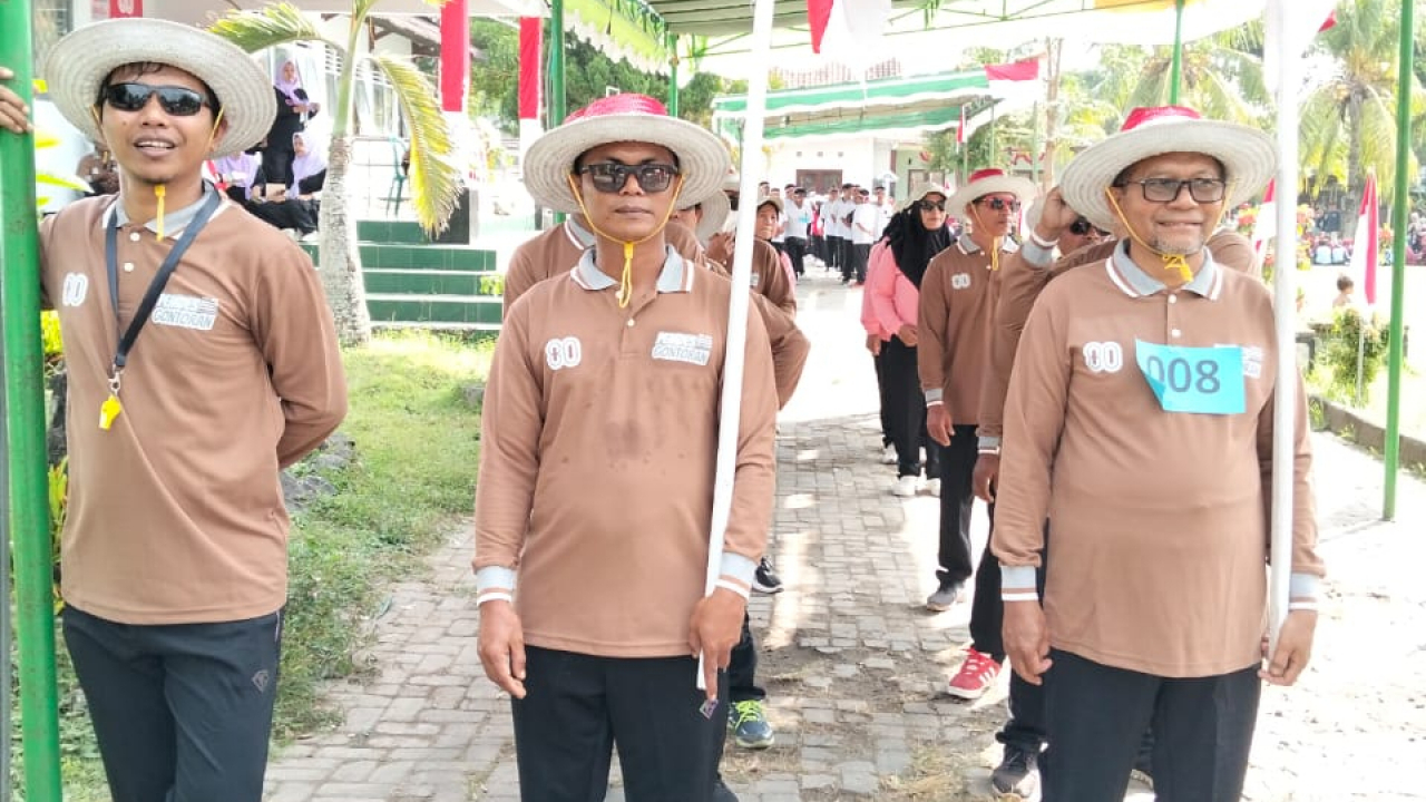 Meriahnya HUT RI ke-80 di Desa Gontoran: Partisipasi dalam Lomba Gerak Jalan Tepat Waktu