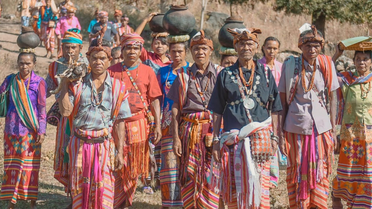 Syukuran Pasca Panen: Desa Tune Lestarikan Tradisi di Bukit Bubneo