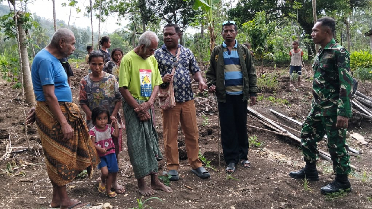Babinsa Desa Tune: Penggerak Ekonomi Kerakyatan