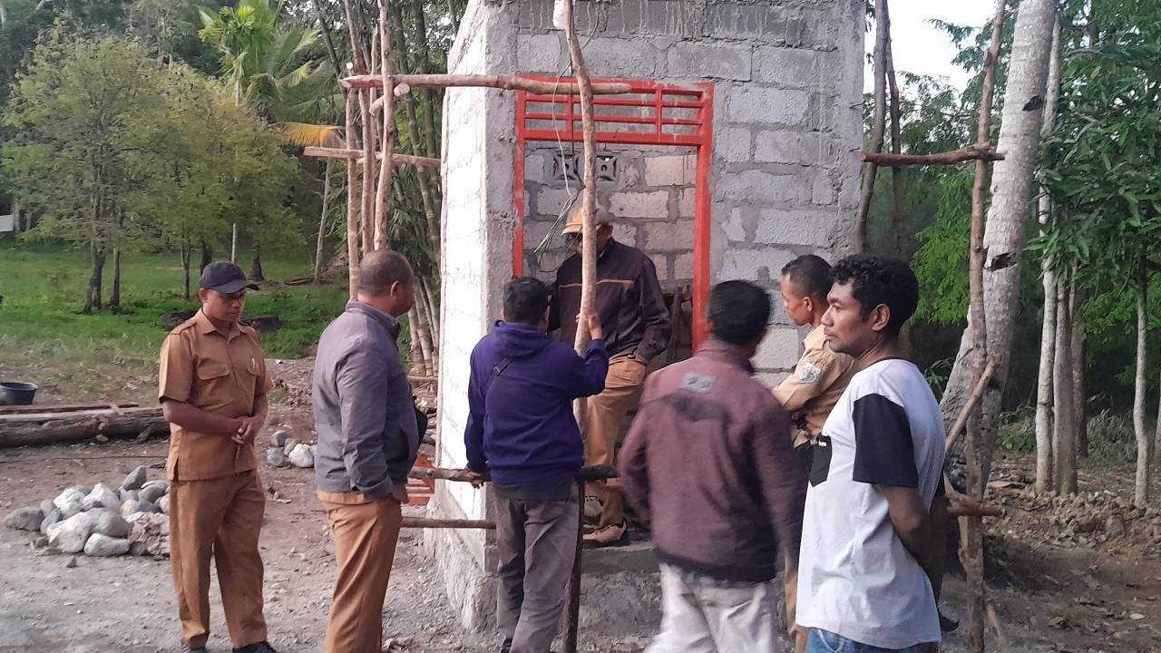 Jamban Sehat, Senyuman Warga Huetalan