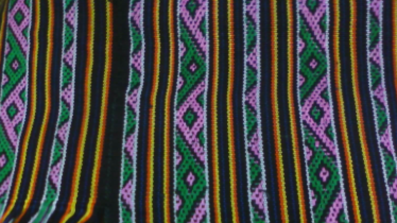 Kerajinan Tenun Ikat