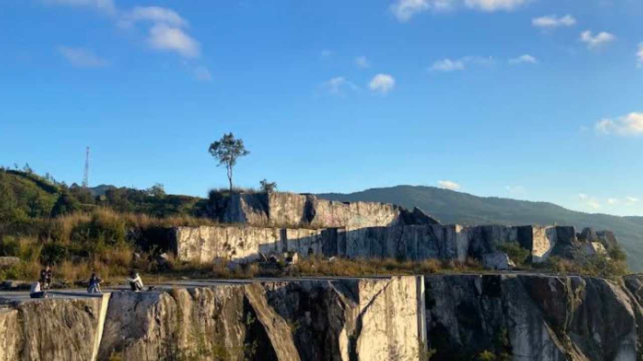 BATU MARMER FATUMNASI