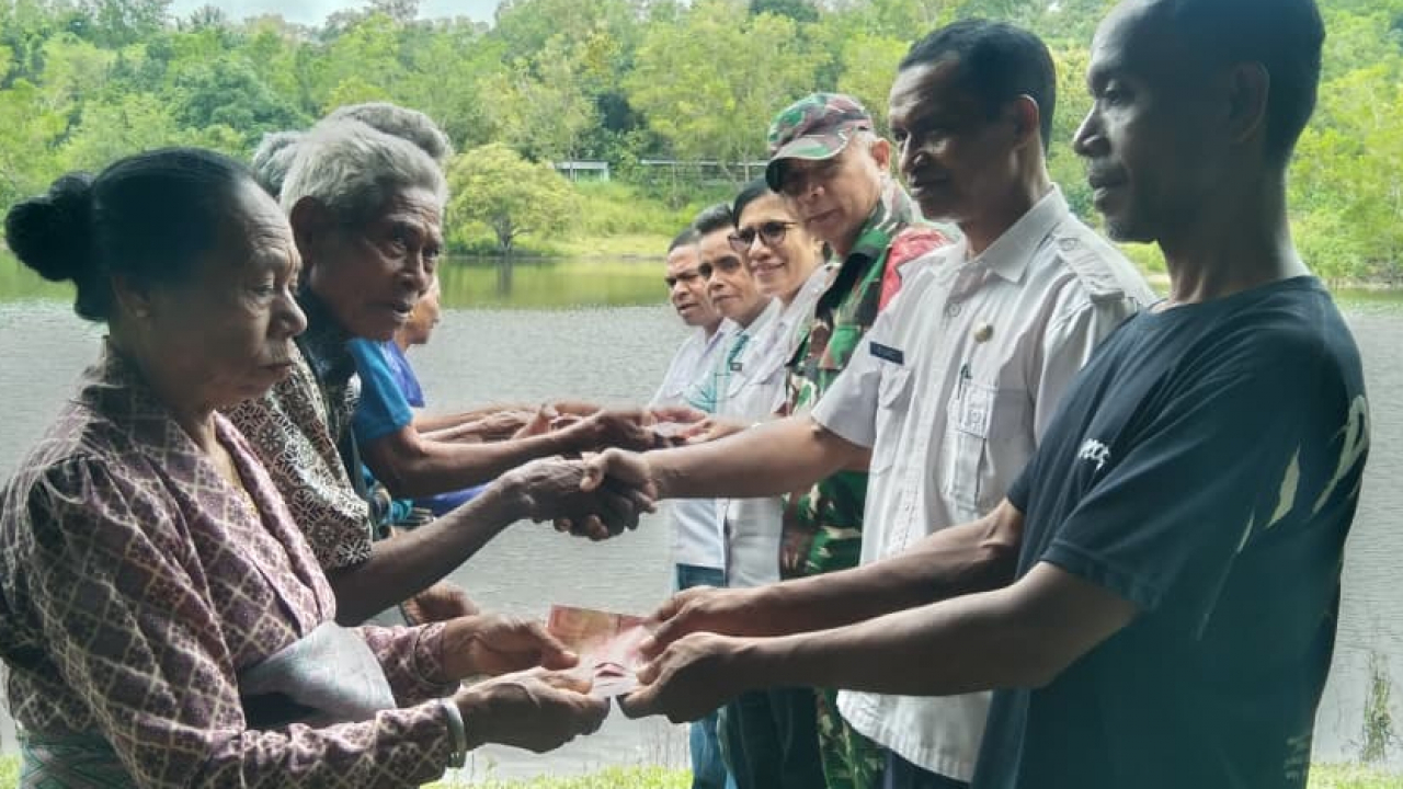 Penyaluran BLT-DD Triwulan I Tahun 2025 di Desa Bannae