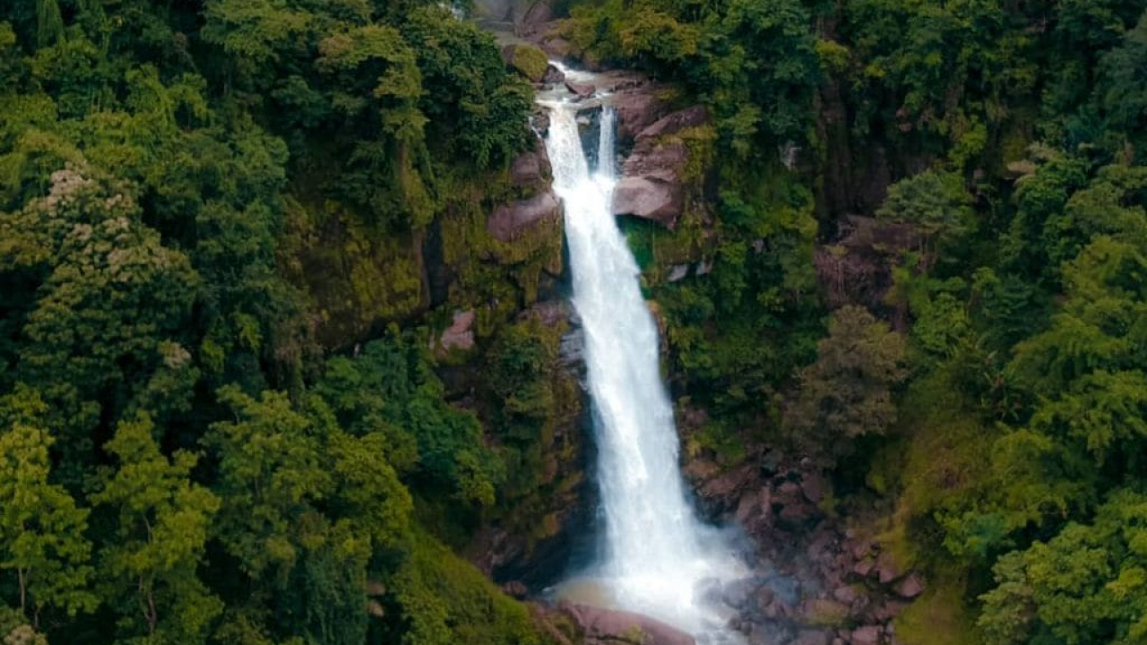 Air Terjun / Cunca Lega