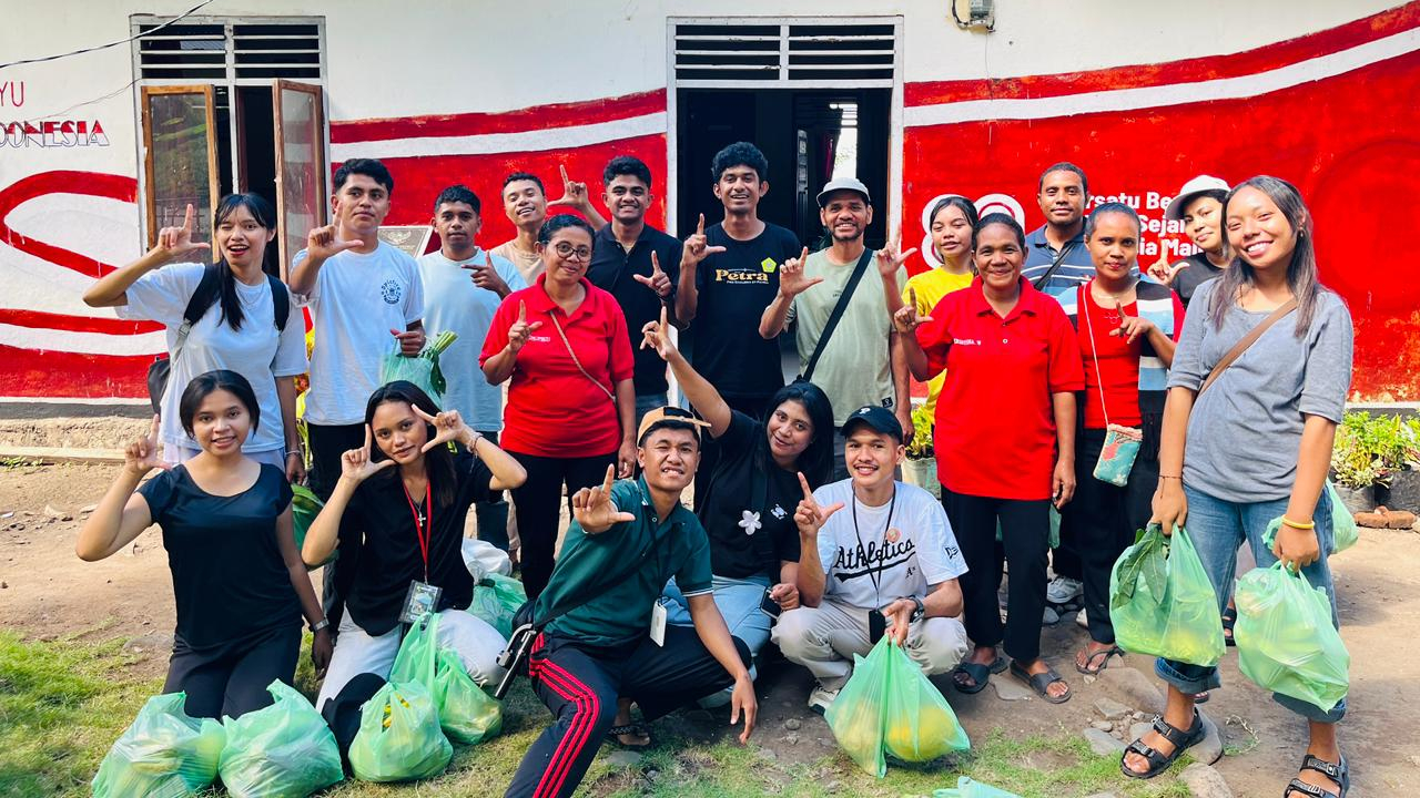Belajar dari Tradisi Pasar Barter Wulandoni bersama Mahasiswa KMK St. Stanislaus Fakultas Hukum Universitas Nusa Cendana