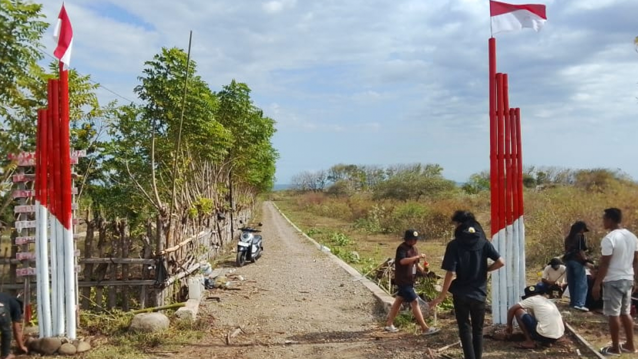 Semarak Kemeriahan 17 Agustus di Wisata Pantai Mberenang, Desa Watu Tiri