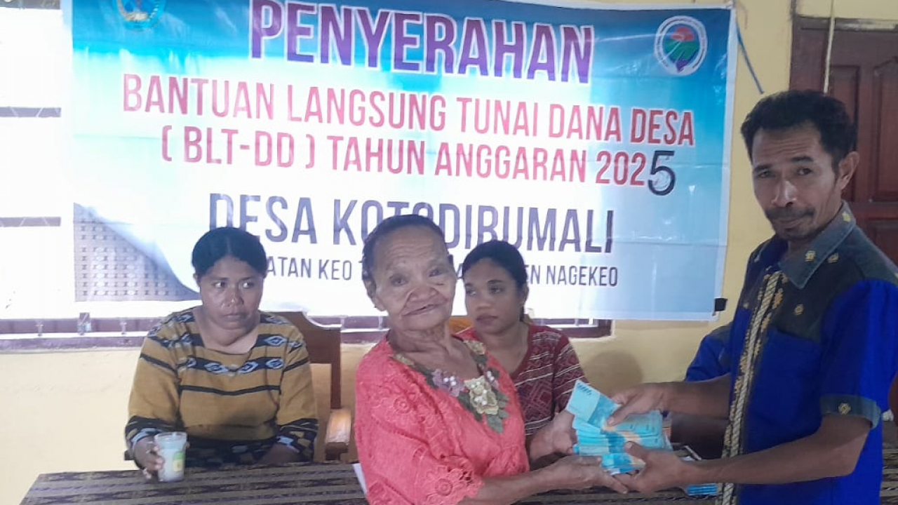 BLT Desa untuk 27 KPM Miskin Ekstrim di Desa Kotodirumali