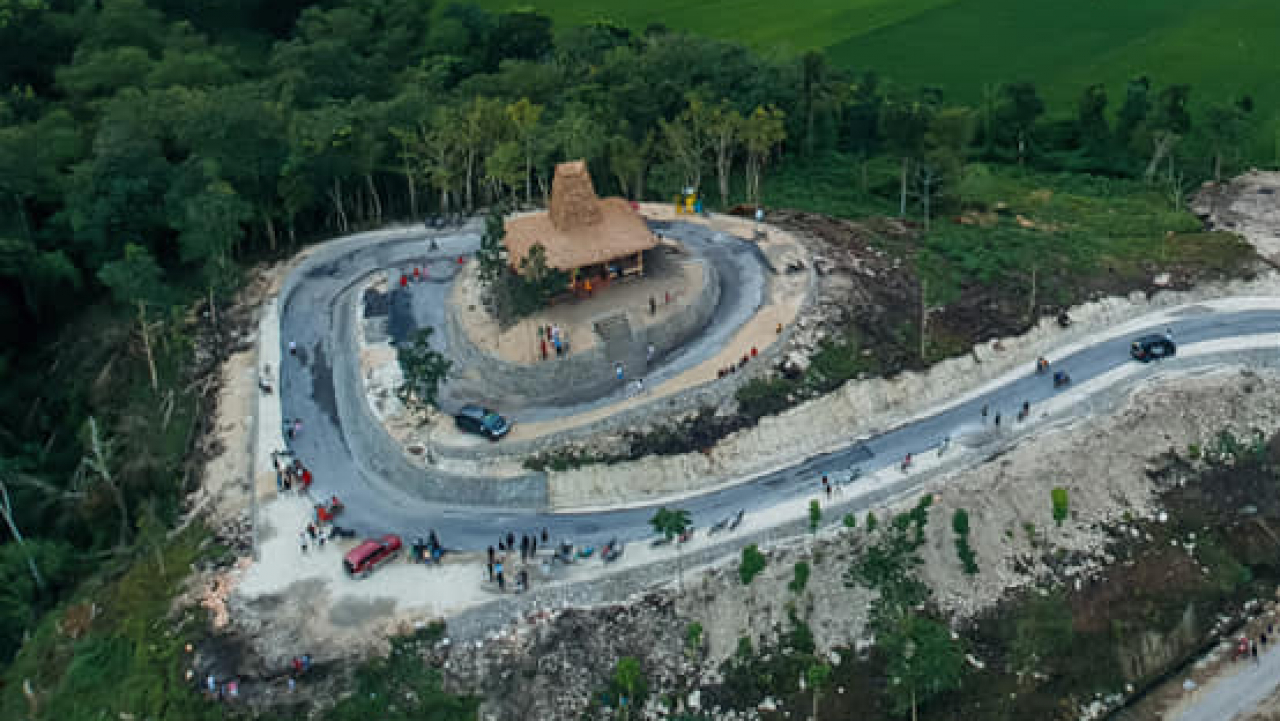 Bukit Jokowi Ngora Lenang