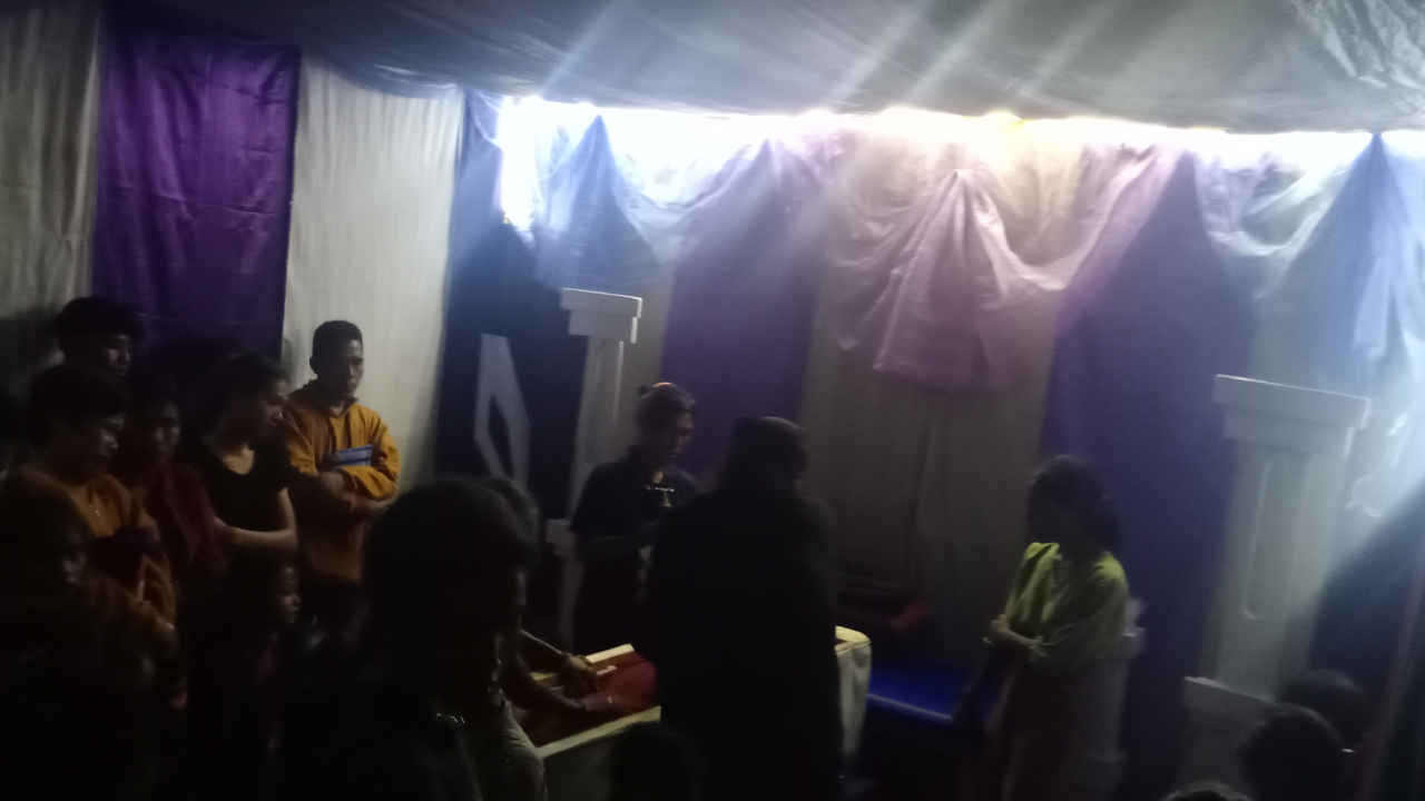 Suasana duka menyelimuti keluarga Wee limbara