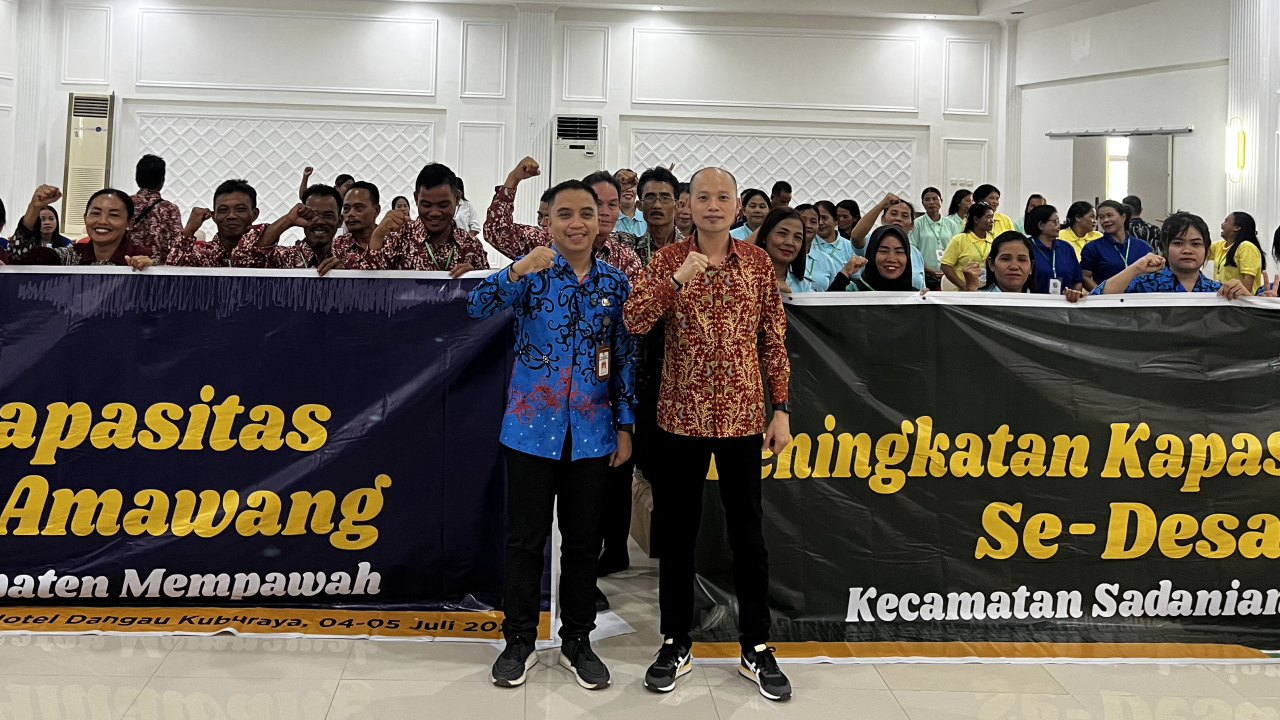 Pembinaan Lembaga Desa, Kader Kesehatan, dan Guru PAUD di Desa Amawang