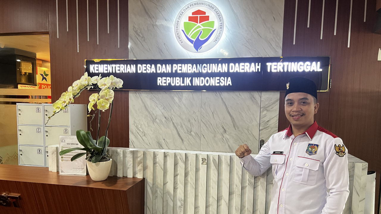 Perjuangan Kepala Desa Membangun Desa