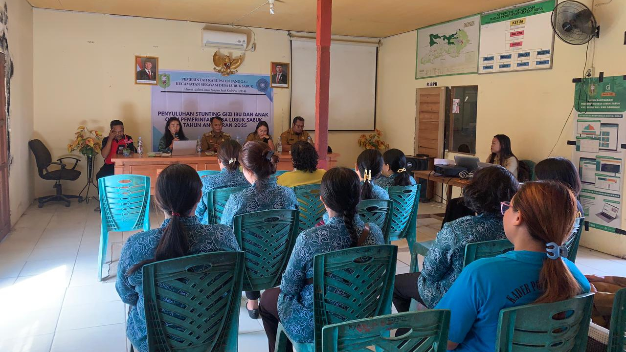 KEGIATAN PENYULUHAN STUNTING IBU DAN ANAK DI ADAKAN OLEH PEMERINTAH DESA LUBUK SABUK