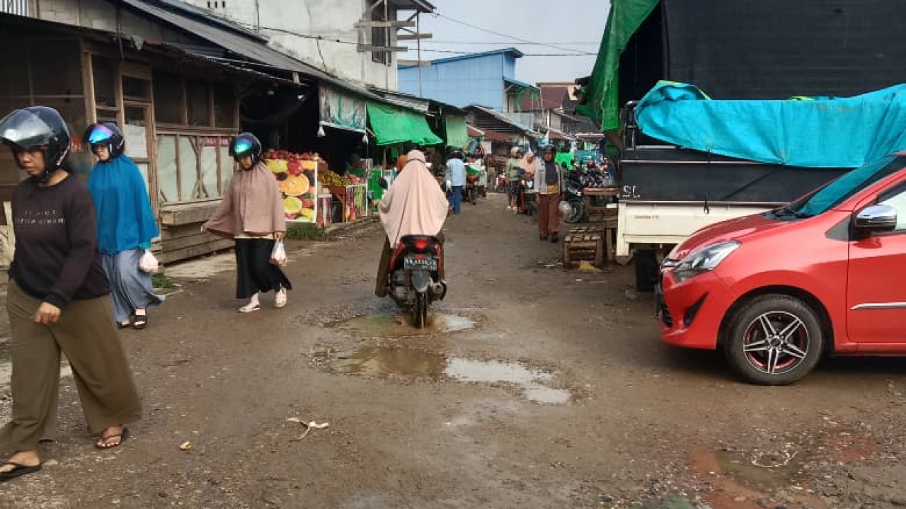 KONDISI PASAR SABANG BALAI KARANGAN PAGI INI