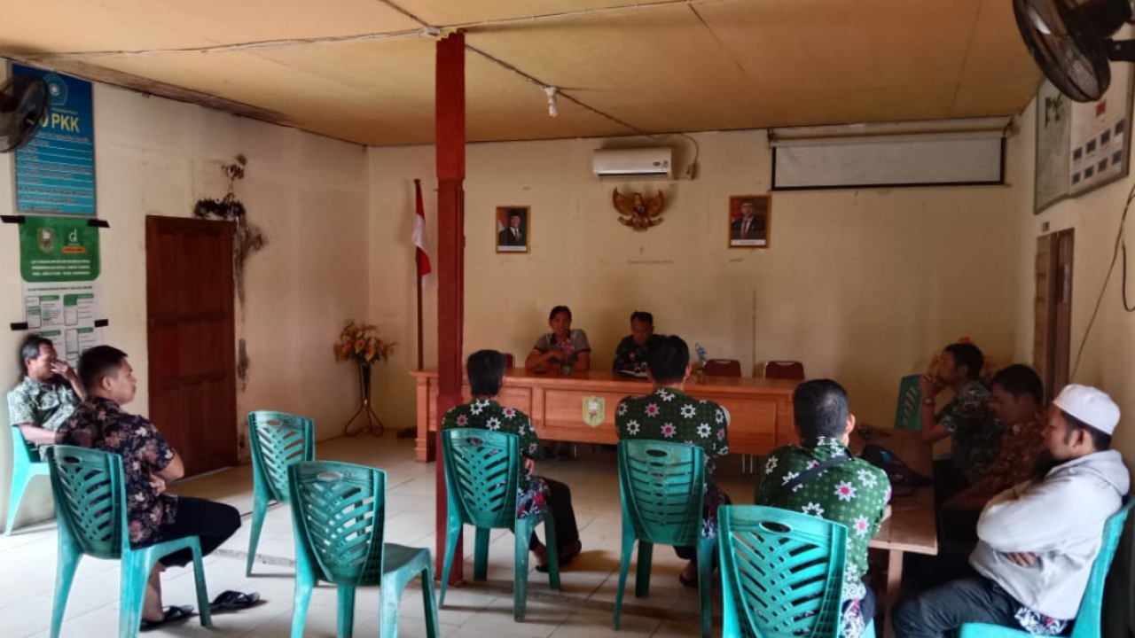 BRIEFING PAGI MENJADI RUTINITAS PEMERINTAH DESA LUBUK SABUK