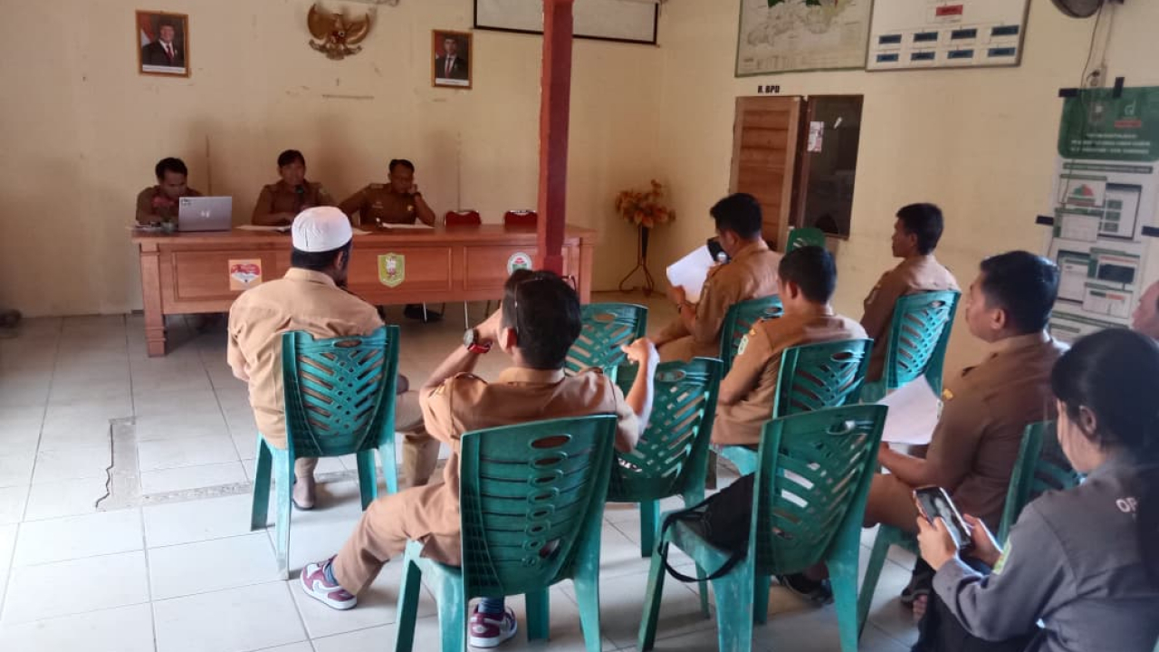 RAPAT KOORDINASI DAN EVALUASI KINERJA PEMERINTAH DESA LUBUK SABUK