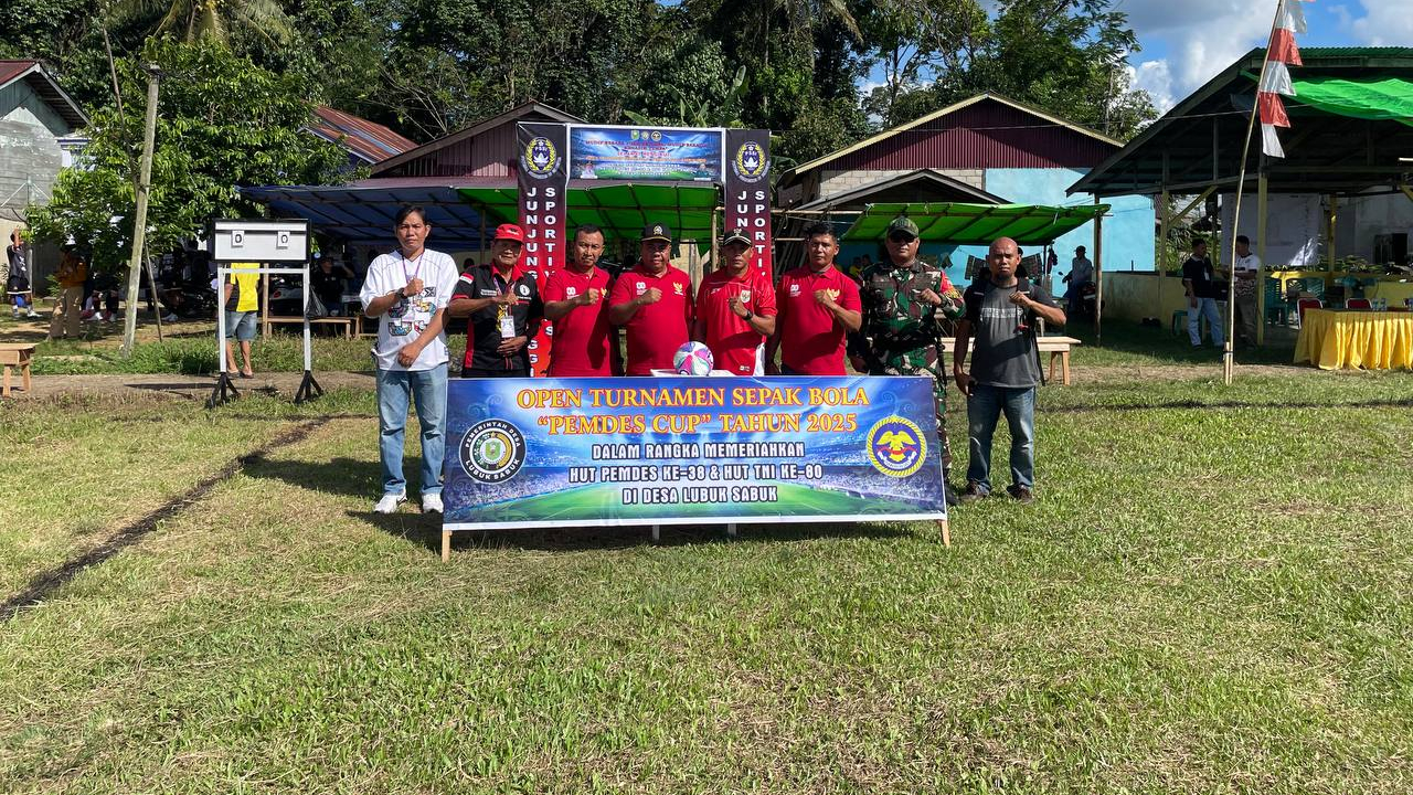 KEGIATAN PEMBUKAAN TURNAMEN PEMDES CUP DALAM RANGKA MEMPERINGATI HUT PEMDES LUBUK SABUK KE-38 DAN HUT TNI KE-80