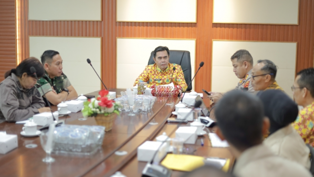 Asisten Sekda bidang Pemerintahan Pimpin Rapat Lounching Program Makan Bergizi Gratis di Kabupaten Ketapang