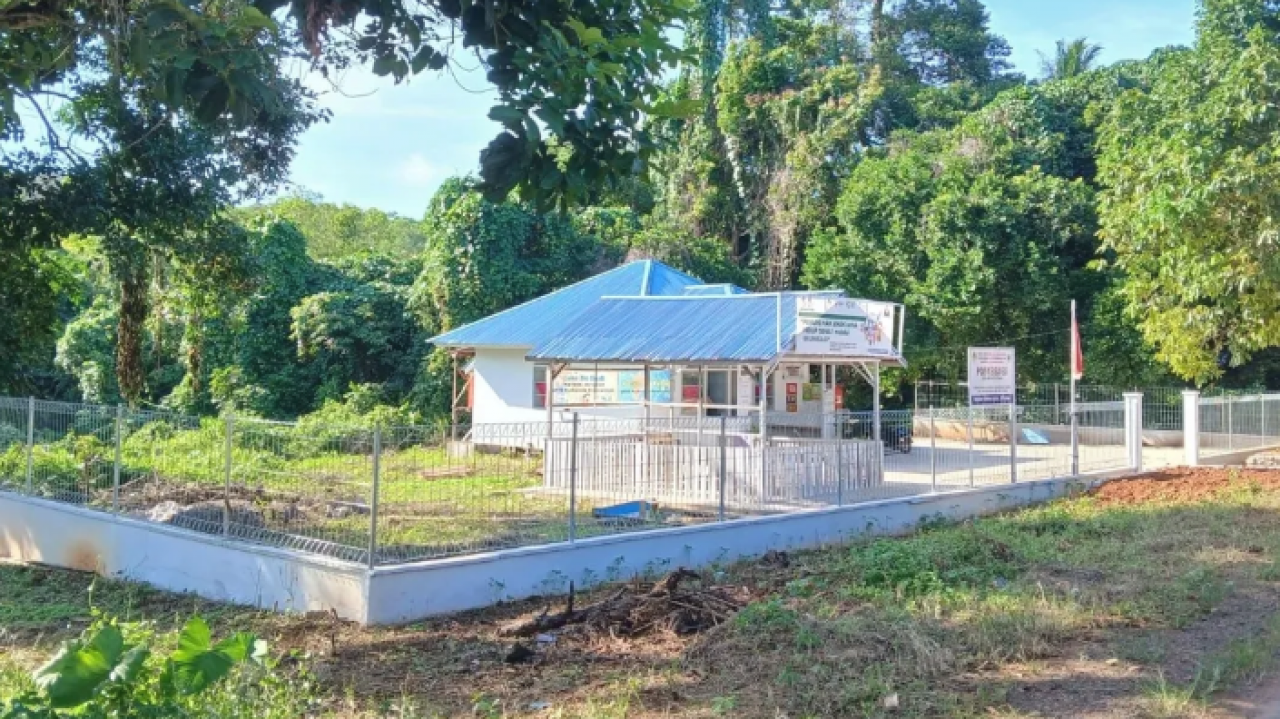 WHW Renovasi Pos Kesehatan Desa Mekar Utama di Kendawangan