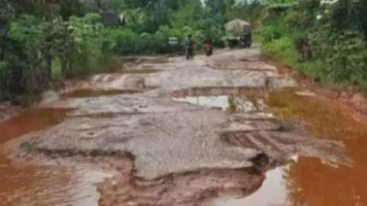 Jalan Peseguan-Kendawangan Ketapang Dibangun Tahun Ini