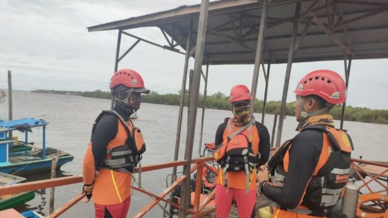 Tim SAR cari kru tugboat tenggelam di Kendawangan Ketapang