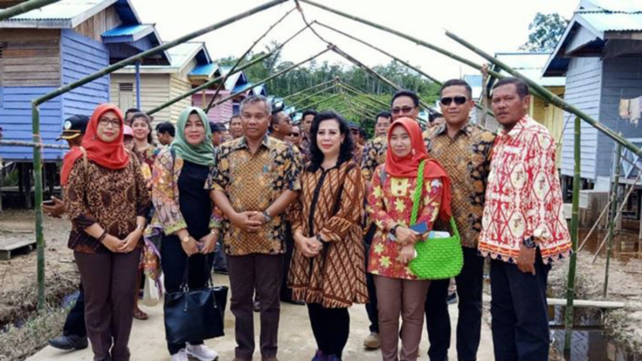 Kearifan Lokal dan Adat Istiadat