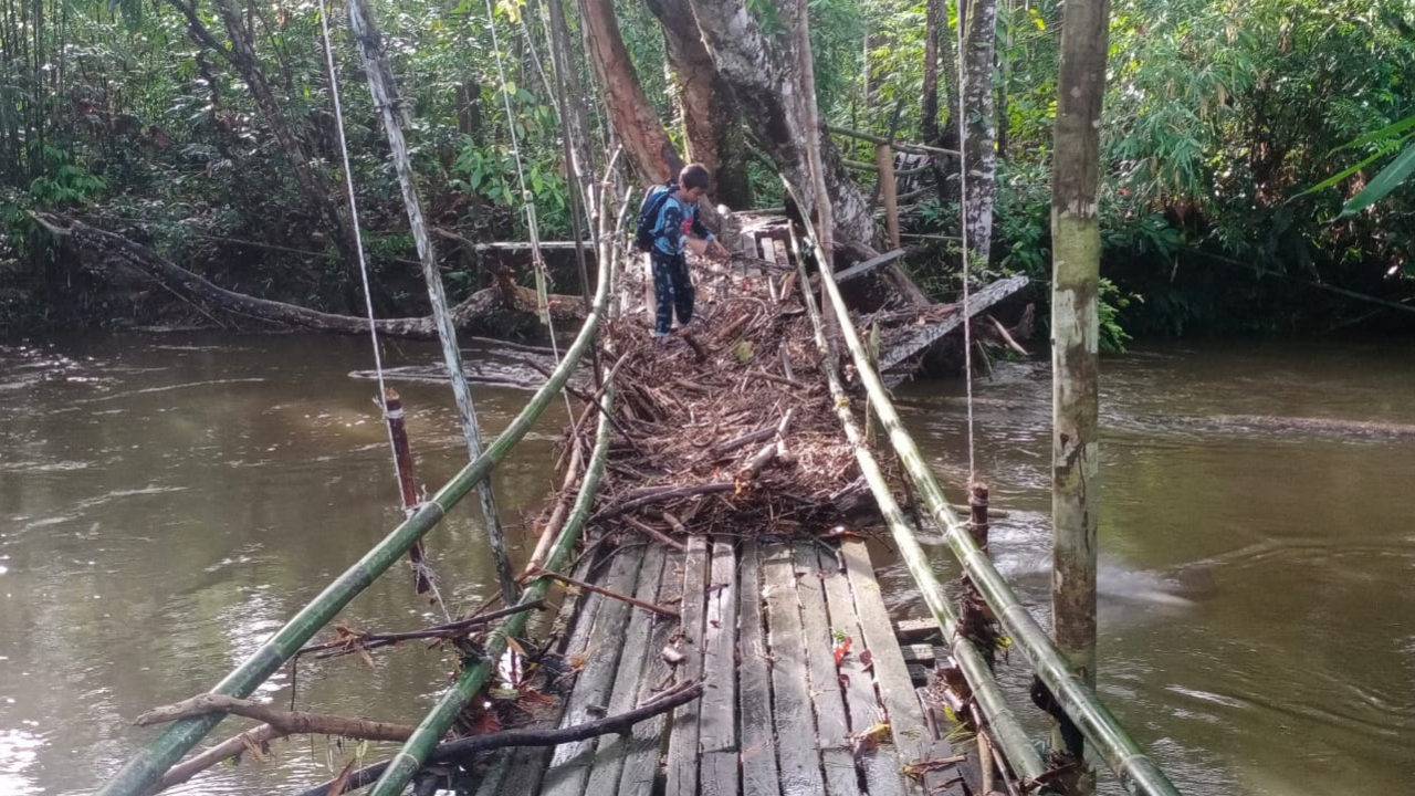 Jembatan Swadaya Masyarakat Desa Kualan Tengah