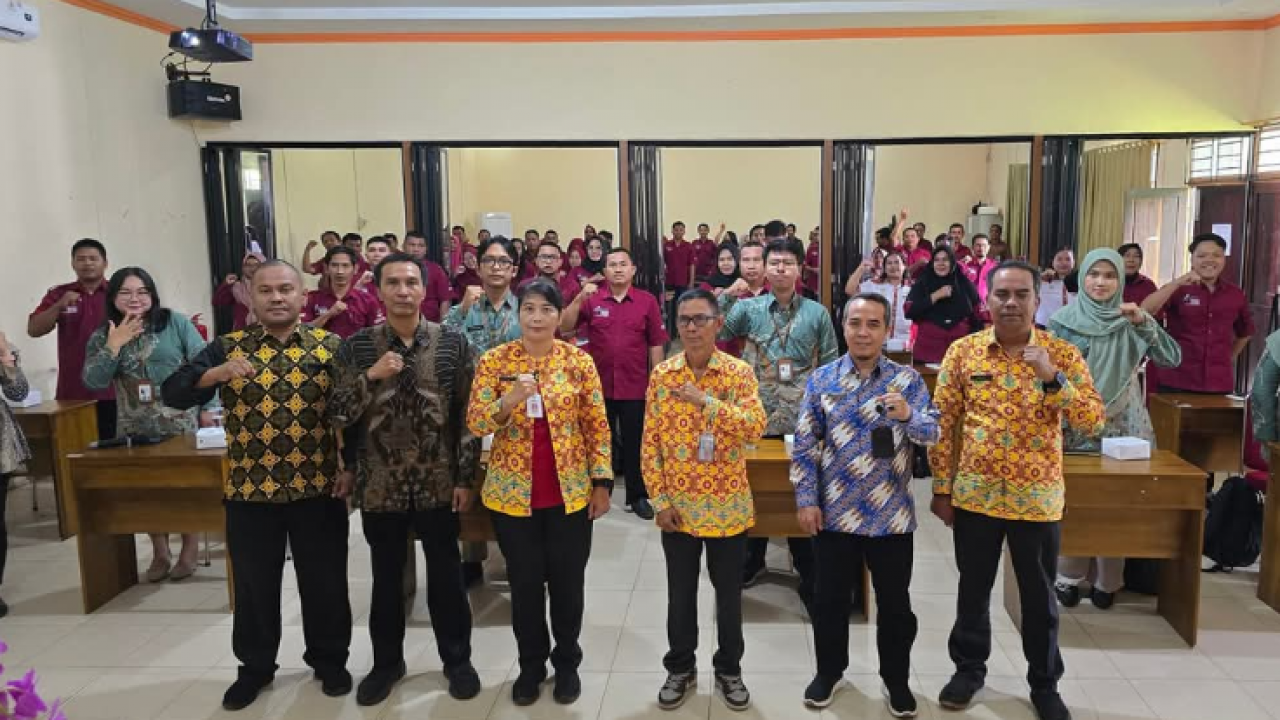 STAFF AHLI BUPATI BIDANG KEMASYARAKATAN DAN SDM BUKA PELATIHAN GROUND CHECKING BAGI PENDAMPING PKH