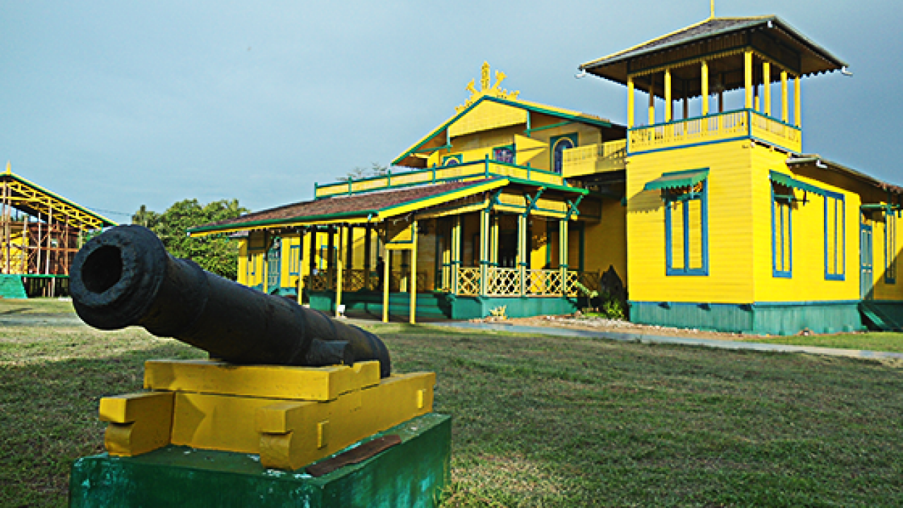 Keraton Kerajaan Matan Tanjungpura