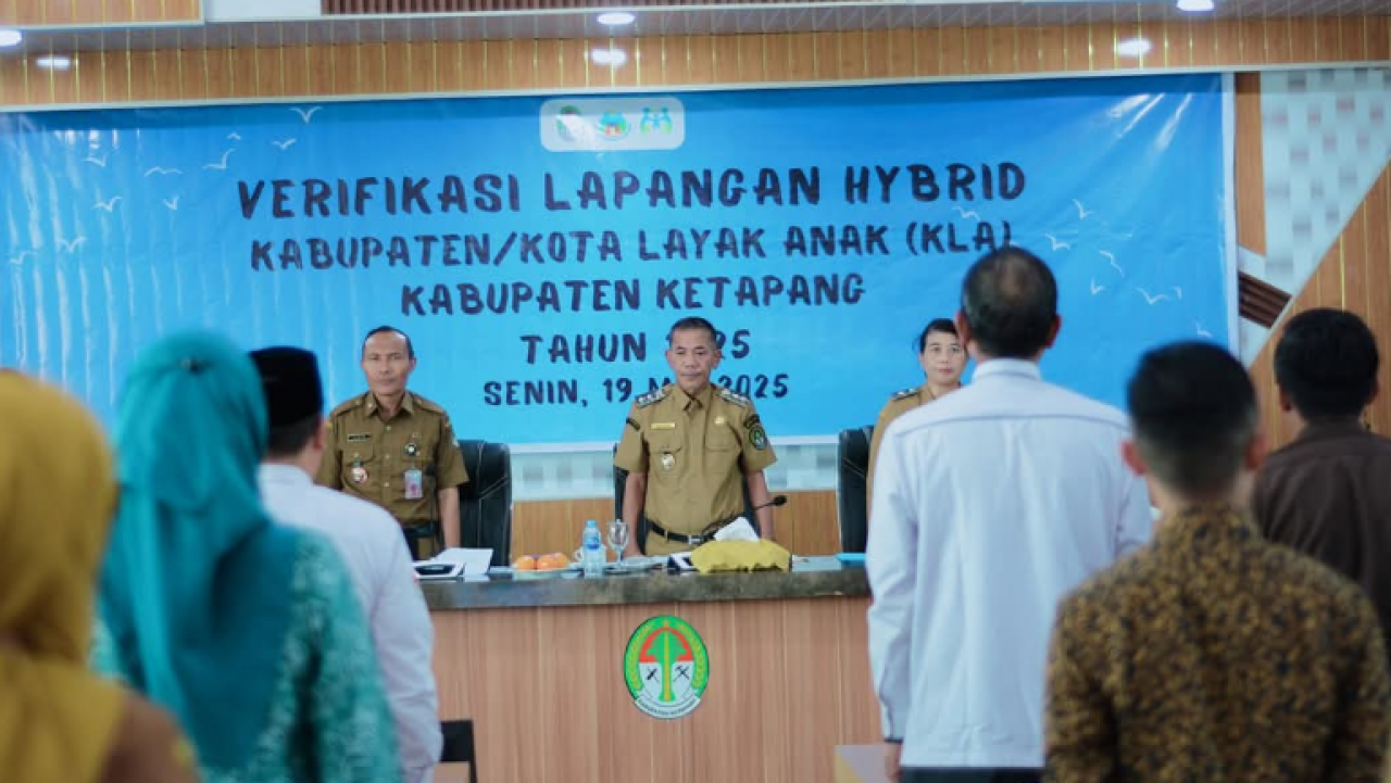 WAKIL BUPATI KETAPANG HADIRI ACARA VLH EVALUASI KABUPATEN LAYAK ANAK TAHUN 2025 MELALUI ZOOM MEETING