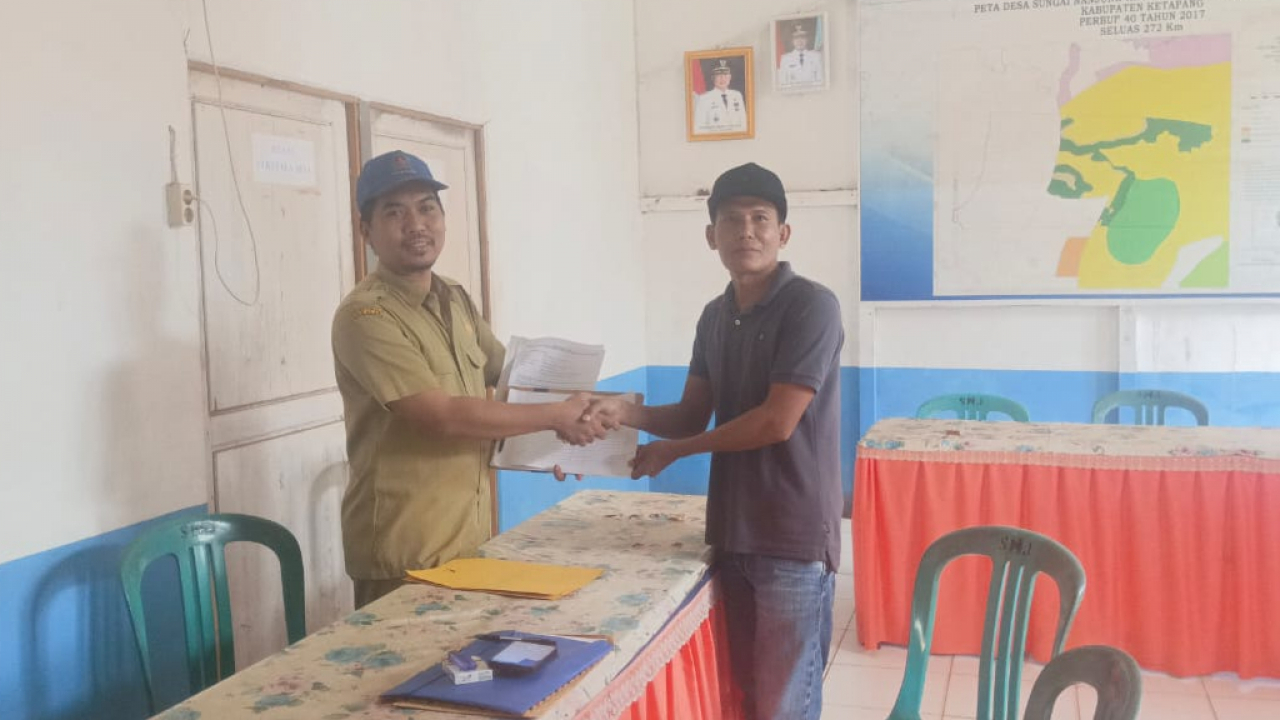 Proses penerimaan berkas bakal calon PAW Kepala Desa