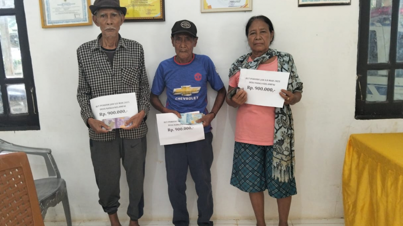 Penyaluran BLT TA 2025 di Desa Nanga Kelampai