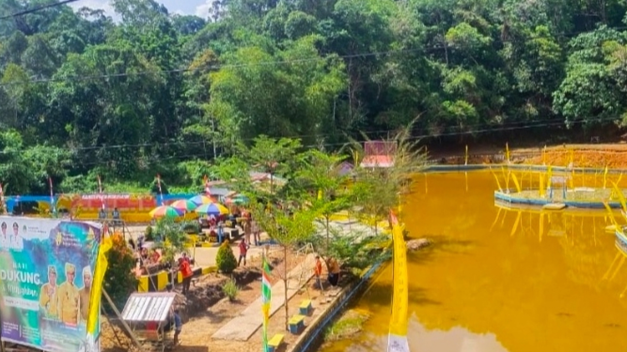 Bukit menanti
