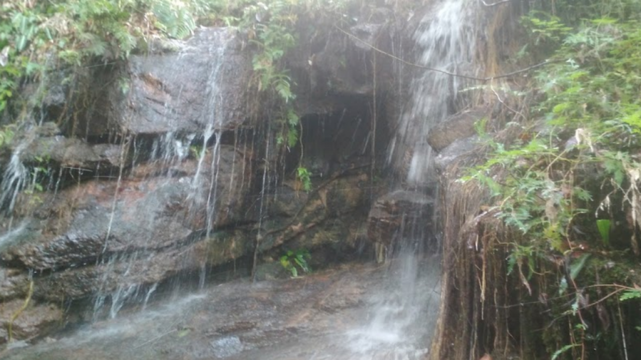 Air Terjun Bukit Maloy