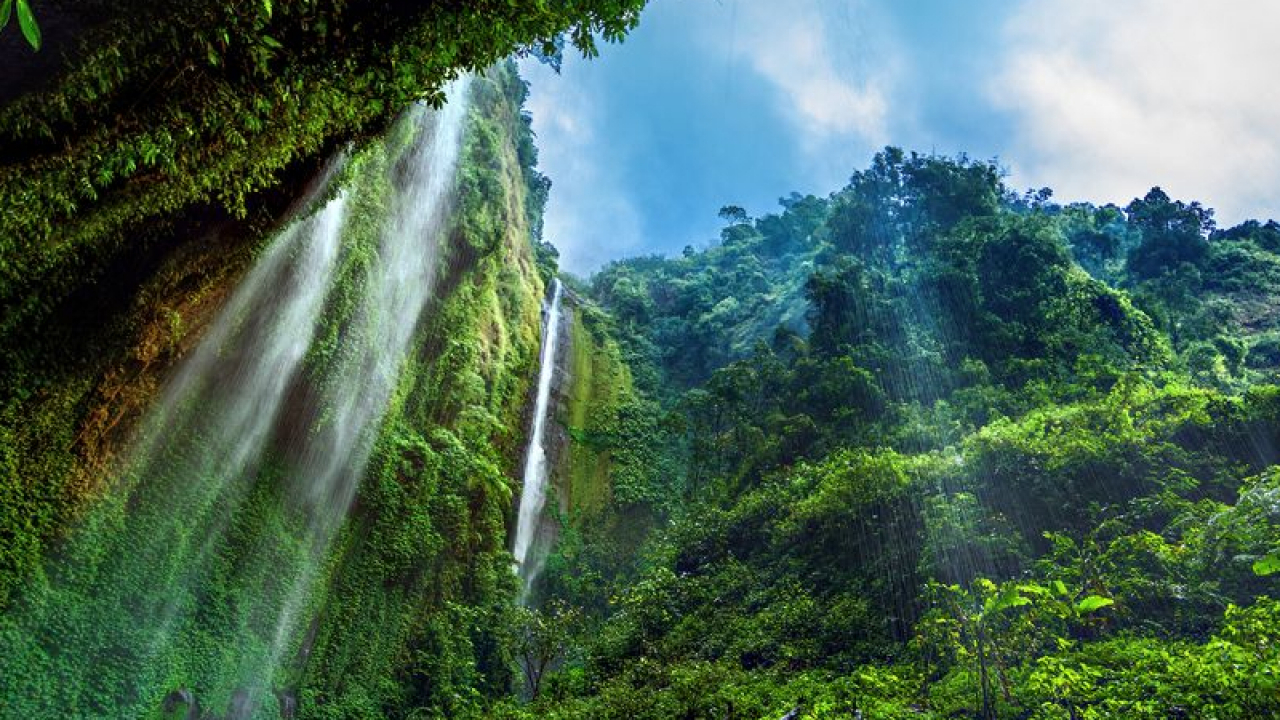 Menikmati Keindahan Air Terjun Desa Beringin Rayo