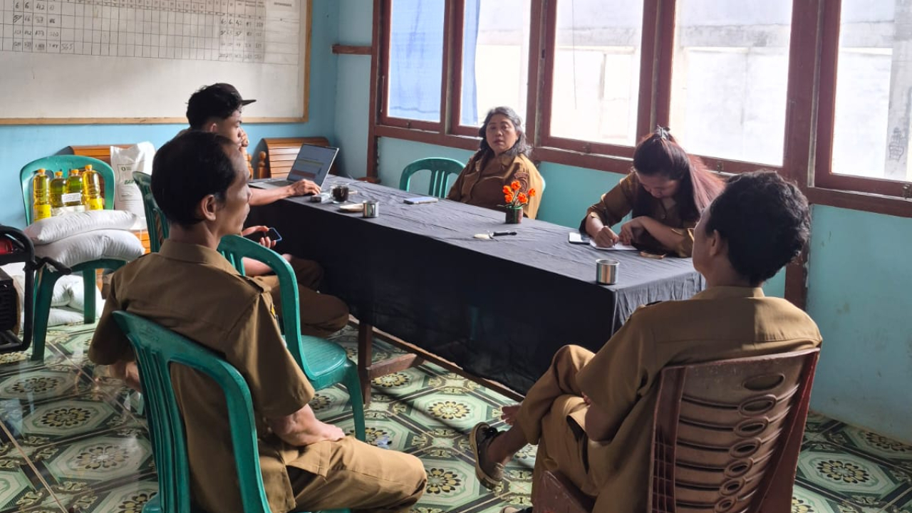 Rapat Perangkat Desa Jelayan Bahas Pendirian PAUD, Progress Pembangunan WC Bantuan, dan Peningkatan Disiplin Aparatur Desa