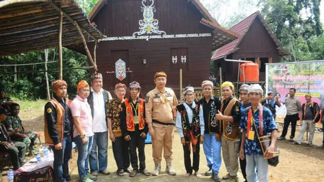 Kekayaan Budaya Adat Dayak Kanjan
