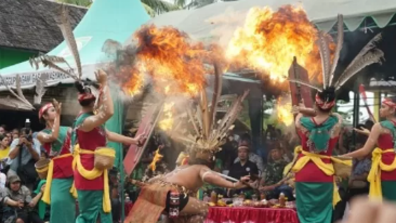 Pariwisata dan Budaya Lokal