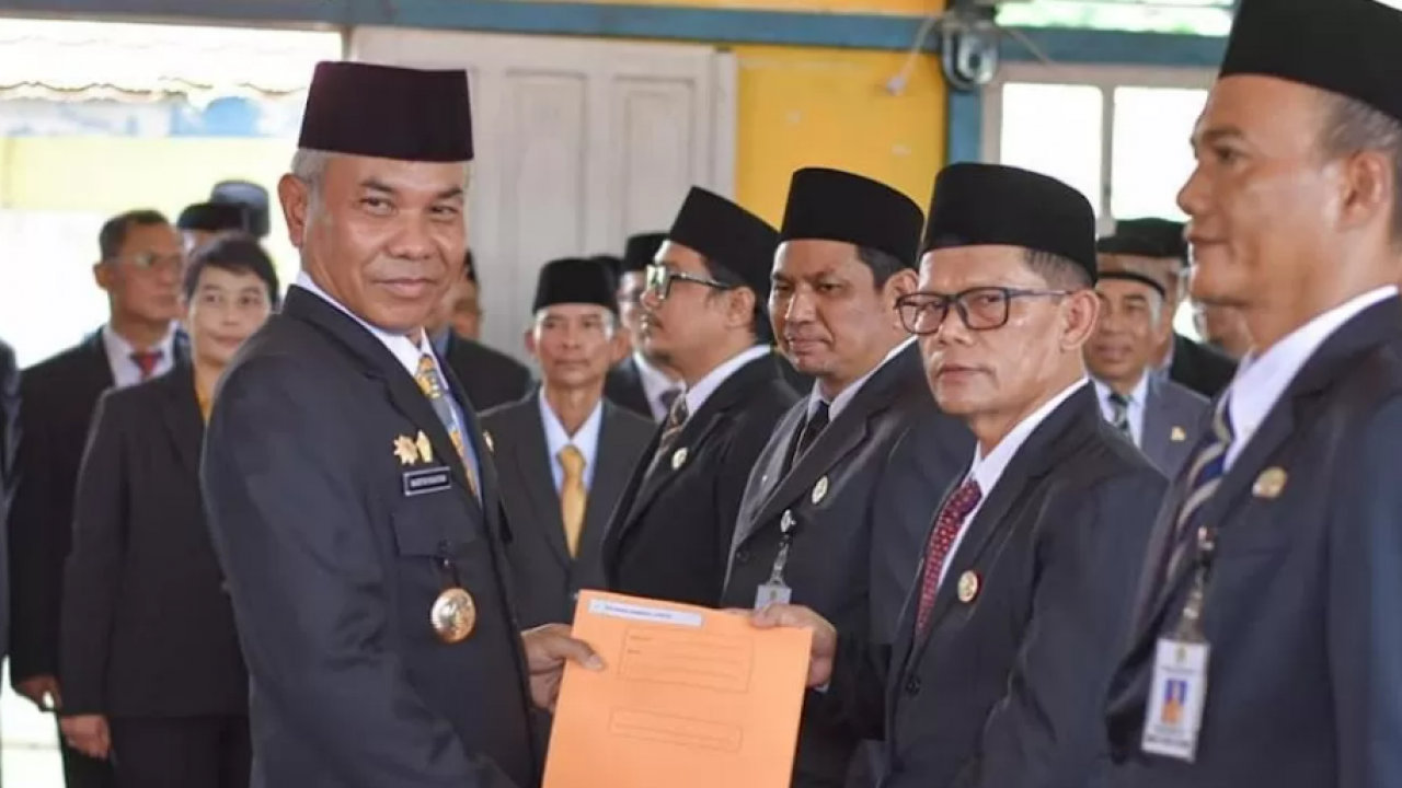 Bupati Ketapang Lantik Lima Pejabat Kecamatan