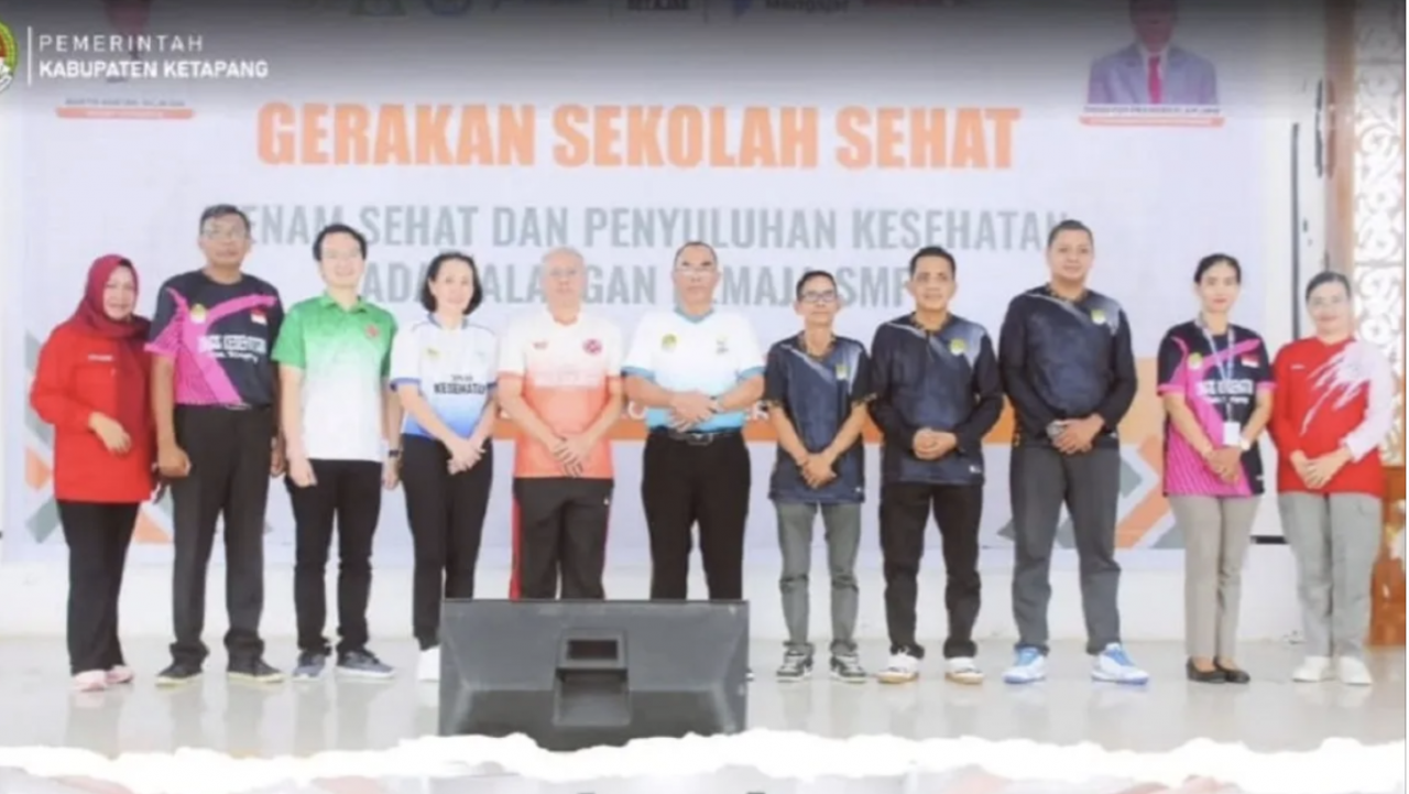 Staf Ahli Bupati buka acara gerakan sekolah sehat di Ketapang