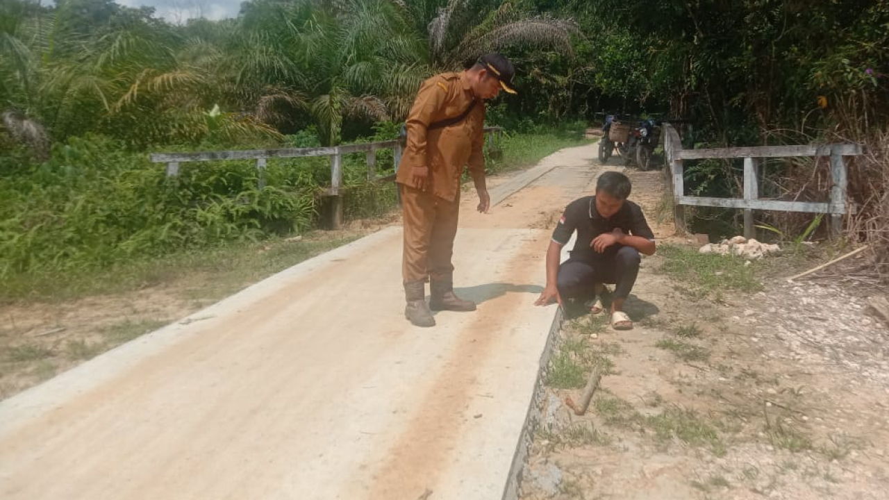 Pembangunan Jalan Desa Karang Dangin: Menuju Aksesibilitas dan Kesejahteraan