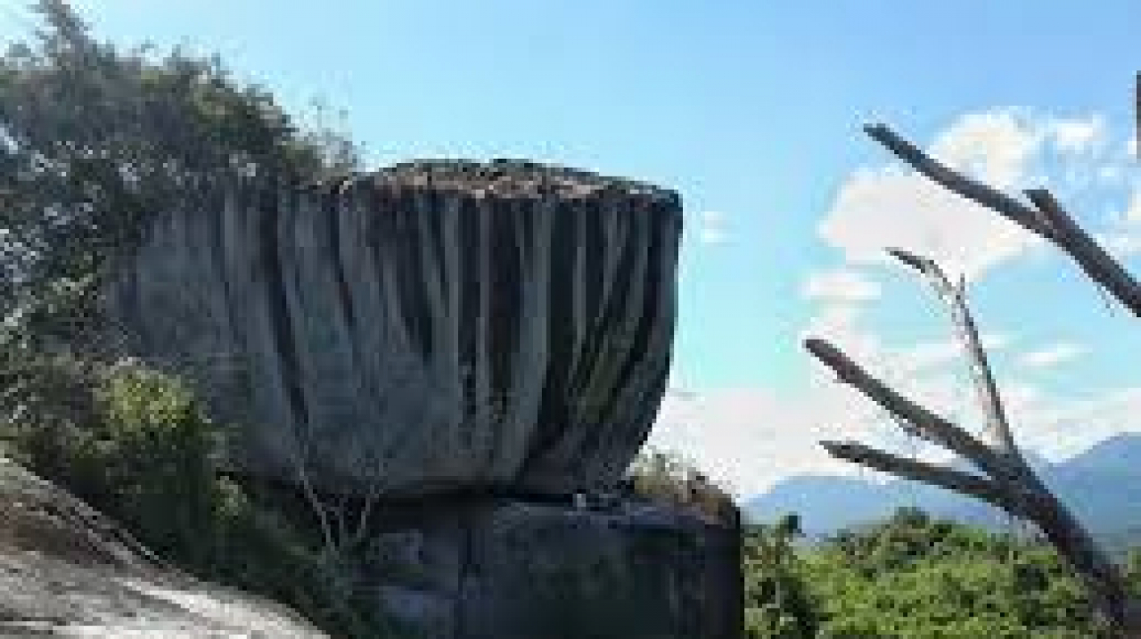 Batu Buntangan (Bukit Buntangan)