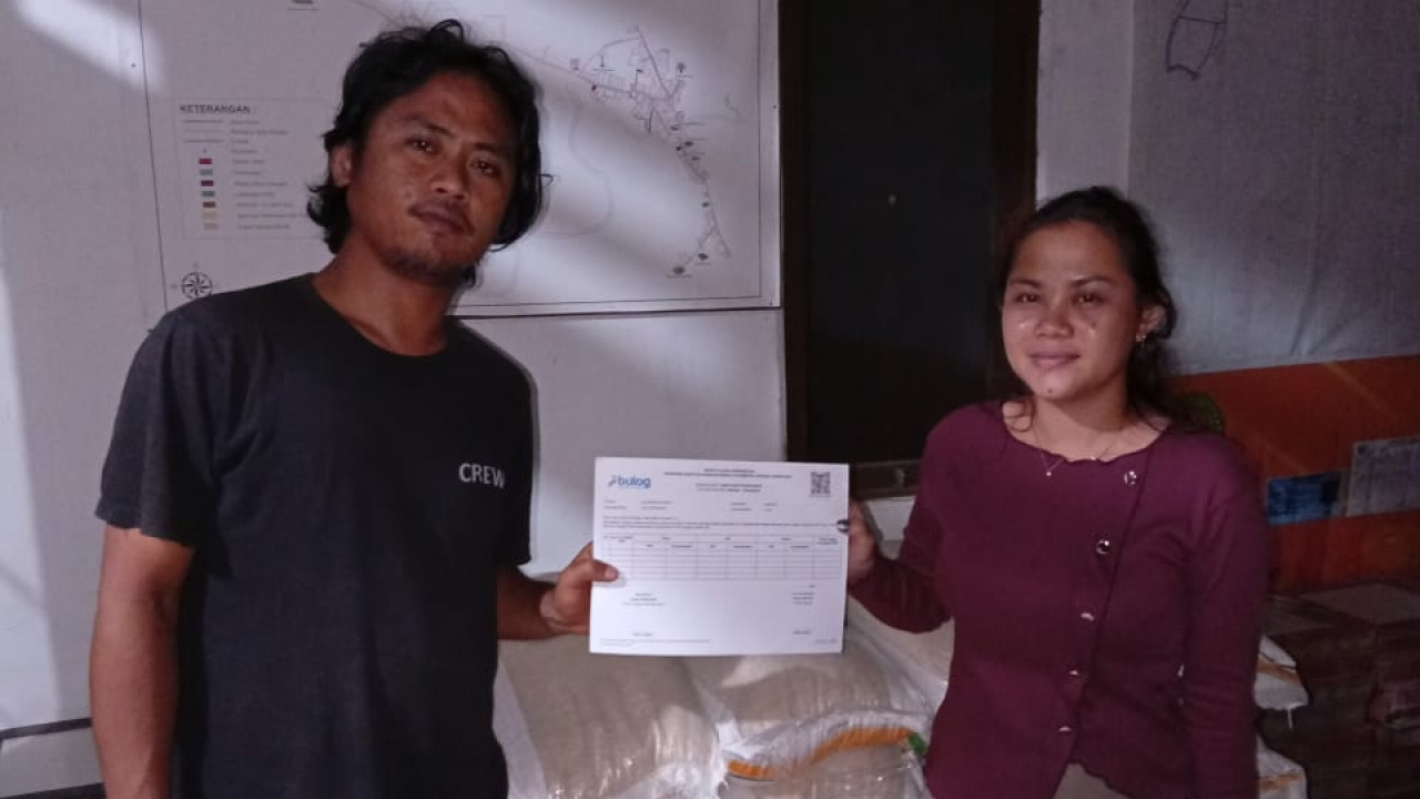 Bantuan Beras Bulog dan Minyak Goreng