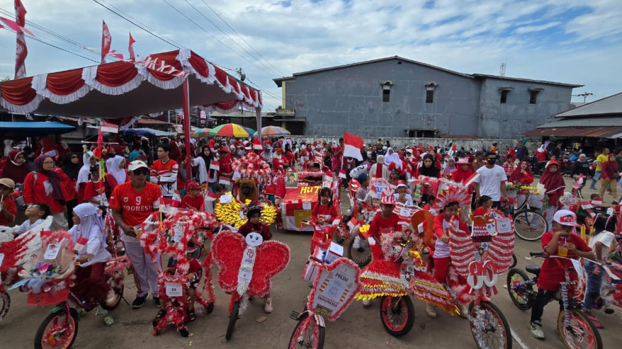 Semarak HUT RI ke-80 di Desa Suka Bangun dengan Jalan Santai dan Sepeda Hias