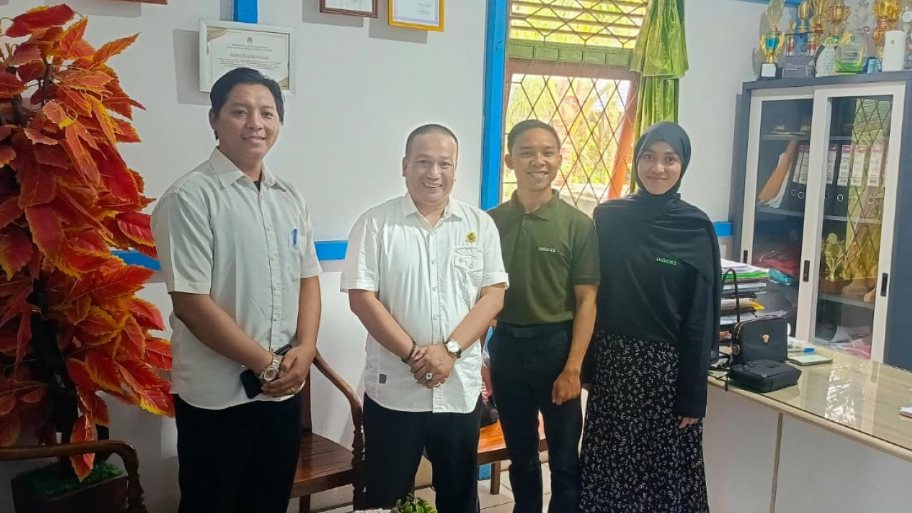 Tim DIGIDES Dampingi Implementasi Digital Desa di Kali Nilam