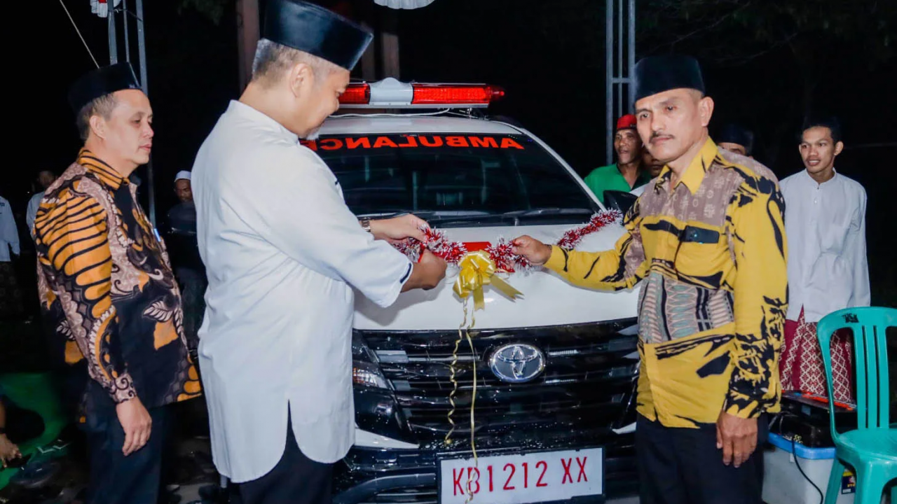 Masyarakat Desa Sungai Kinjil Bahagia Dapat Ambulance Kesehatan Pada Peringatan Maulid Nabi Muhammad SAW